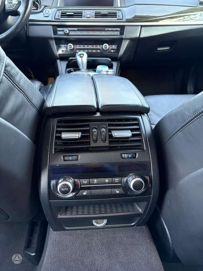 BMW M5, 4.4 l., Седан