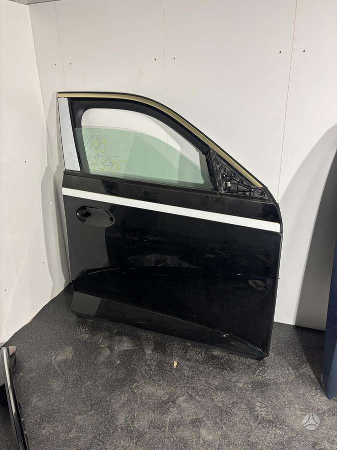 BMW XM kėbulo dalys