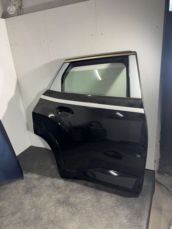 BMW XM body parts