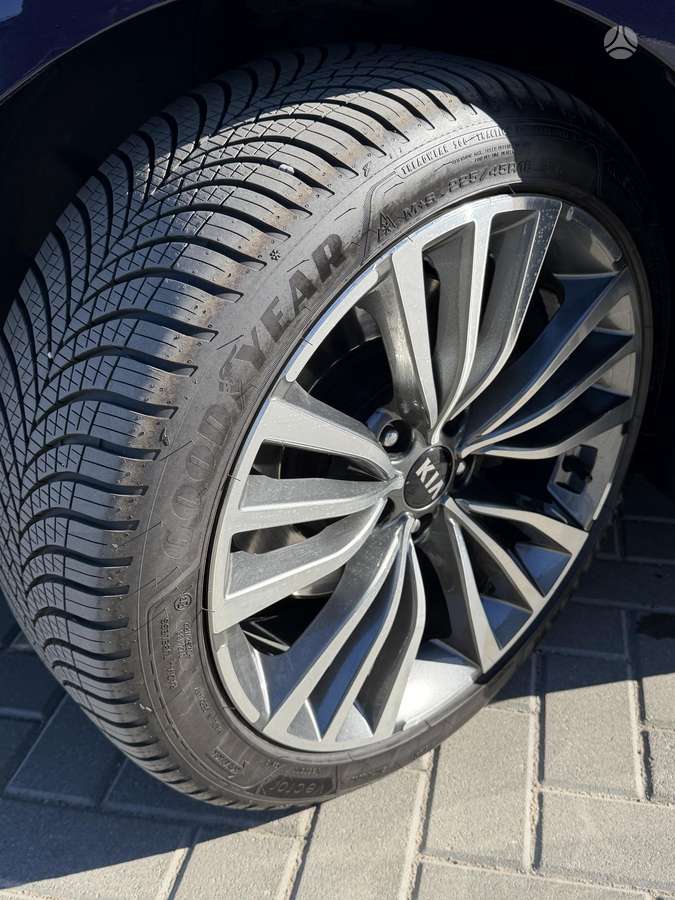 Kia Stinger, 2.2 l., hatchback