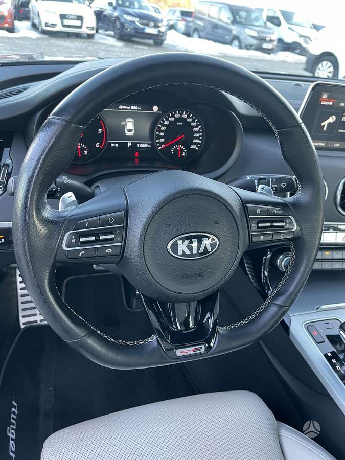 Kia Stinger, 2.2 l., Хэтчбек