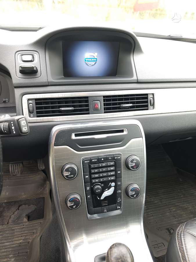 Volvo XC70, 2.4 l., wagon