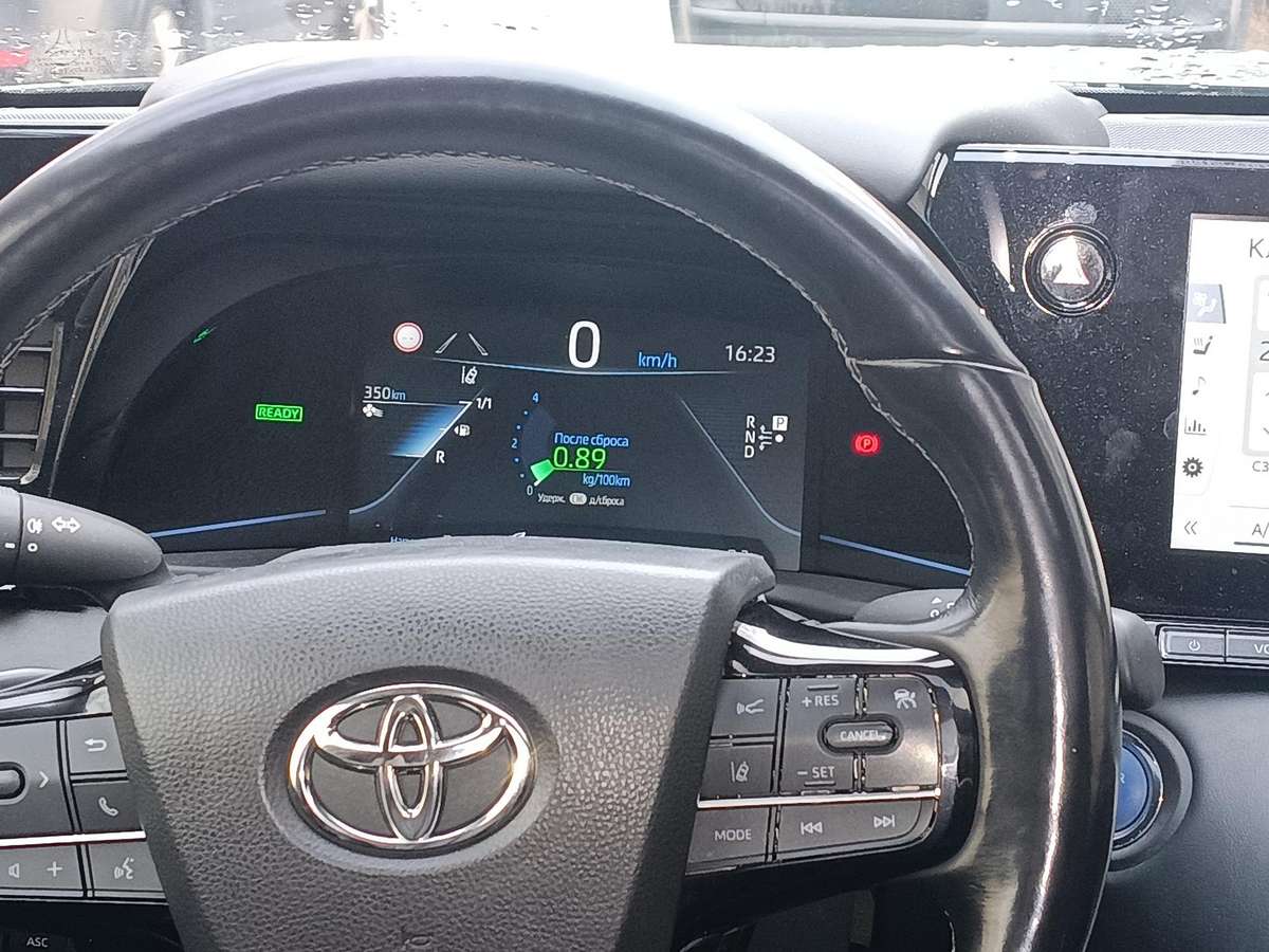 Toyota Mirai - 3