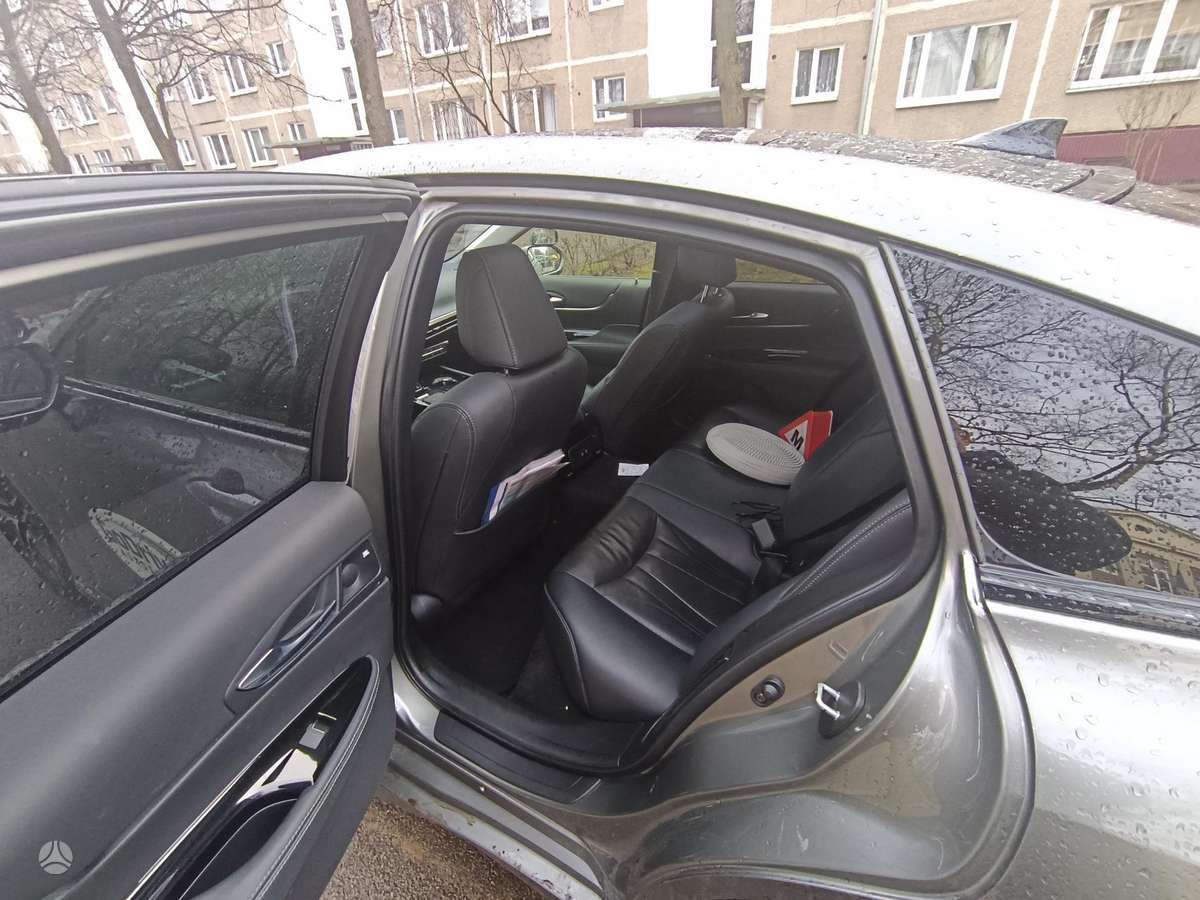 Toyota Mirai - 7