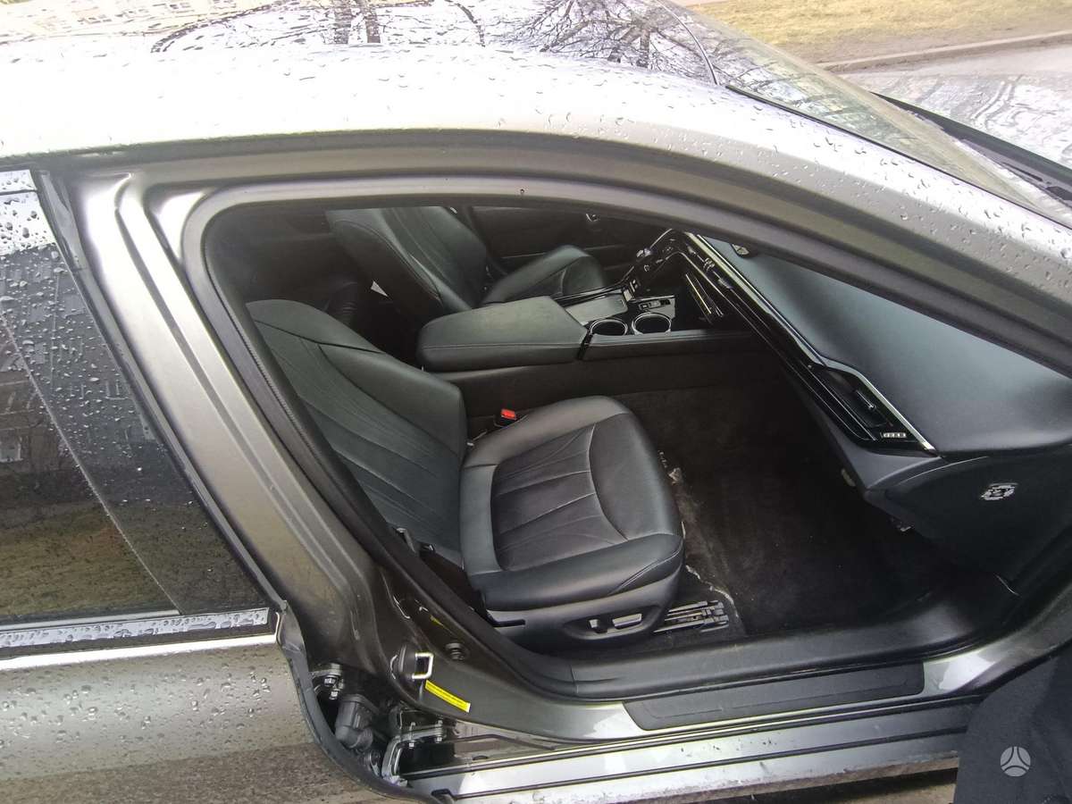 Toyota Mirai - 8