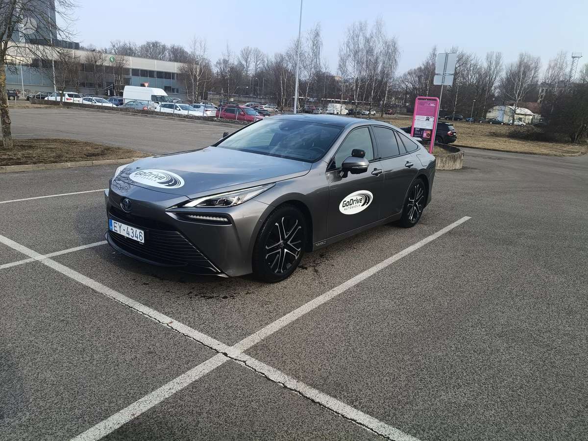 Toyota Mirai - 1