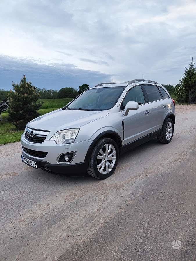 Opel Antara, 2.2 l., off-road / crossover