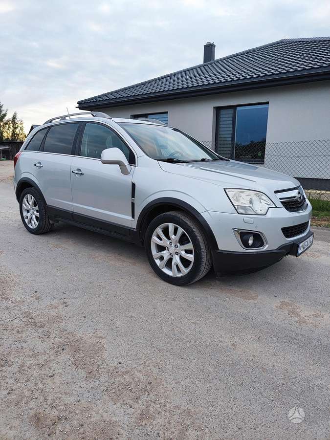 Opel Antara, 2.2 l., off-road / crossover