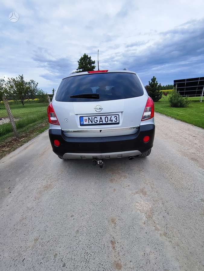 Opel Antara, 2.2 l., off-road / crossover