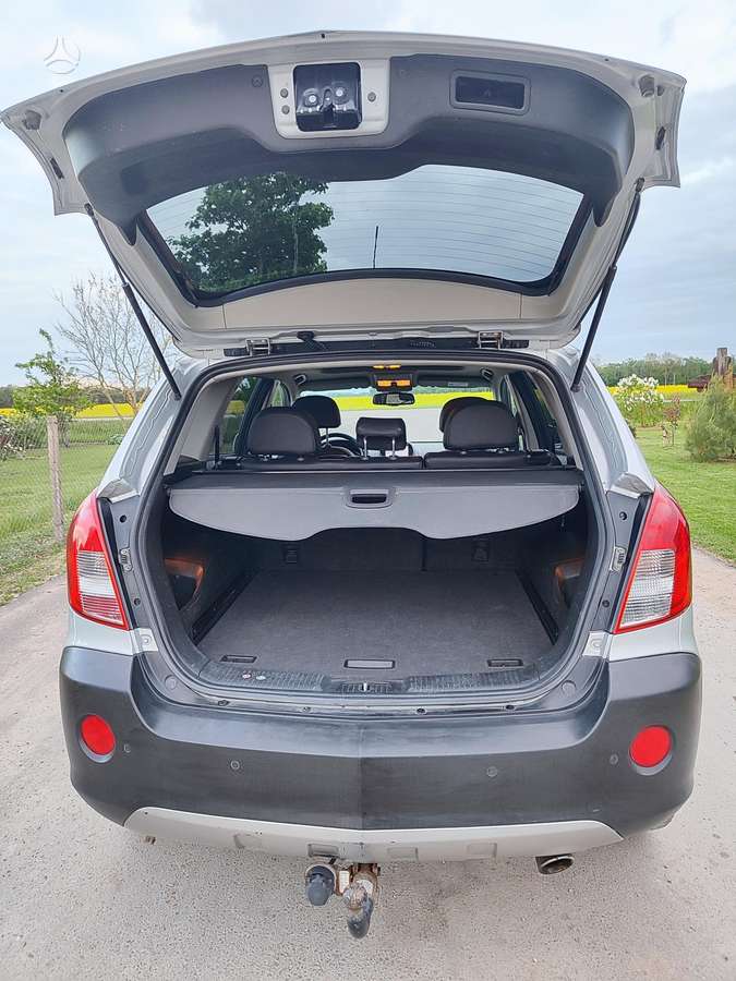 Opel Antara, 2.2 l., off-road / crossover