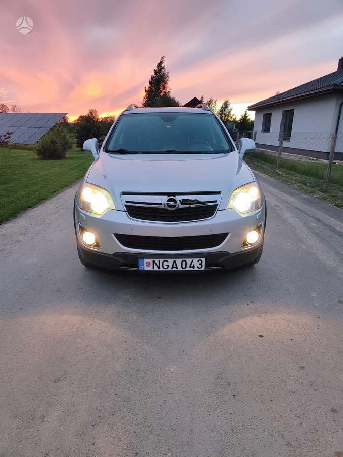 Opel Antara, 2.2 l., off-road / crossover