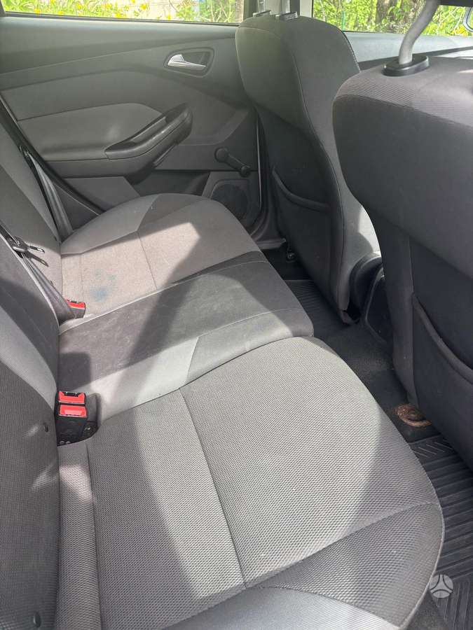 Ford Focus, 1.6 l., hatchback