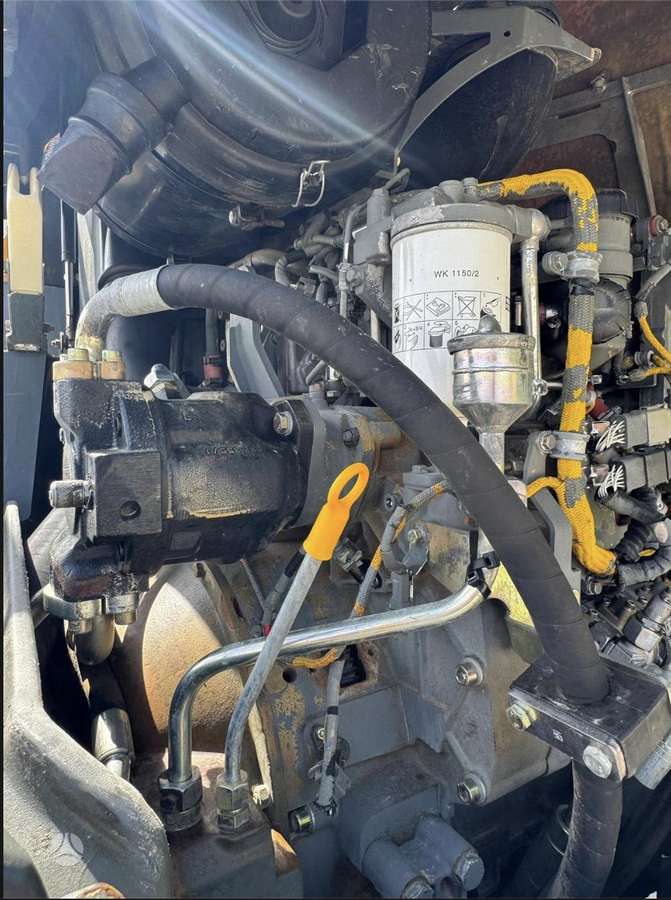 Liebherr L556, frontal loader