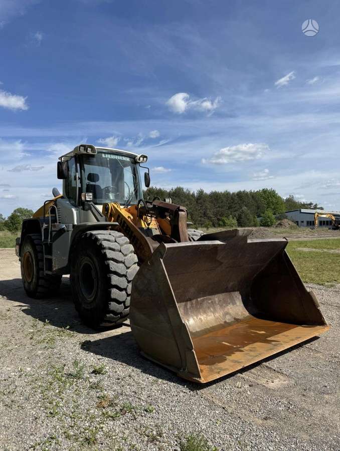 Liebherr L556, frontal loader