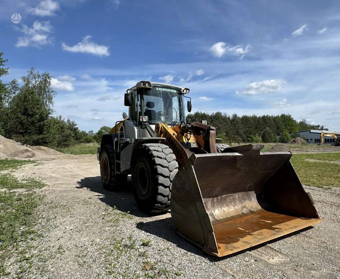 Liebherr L556, frontal loader