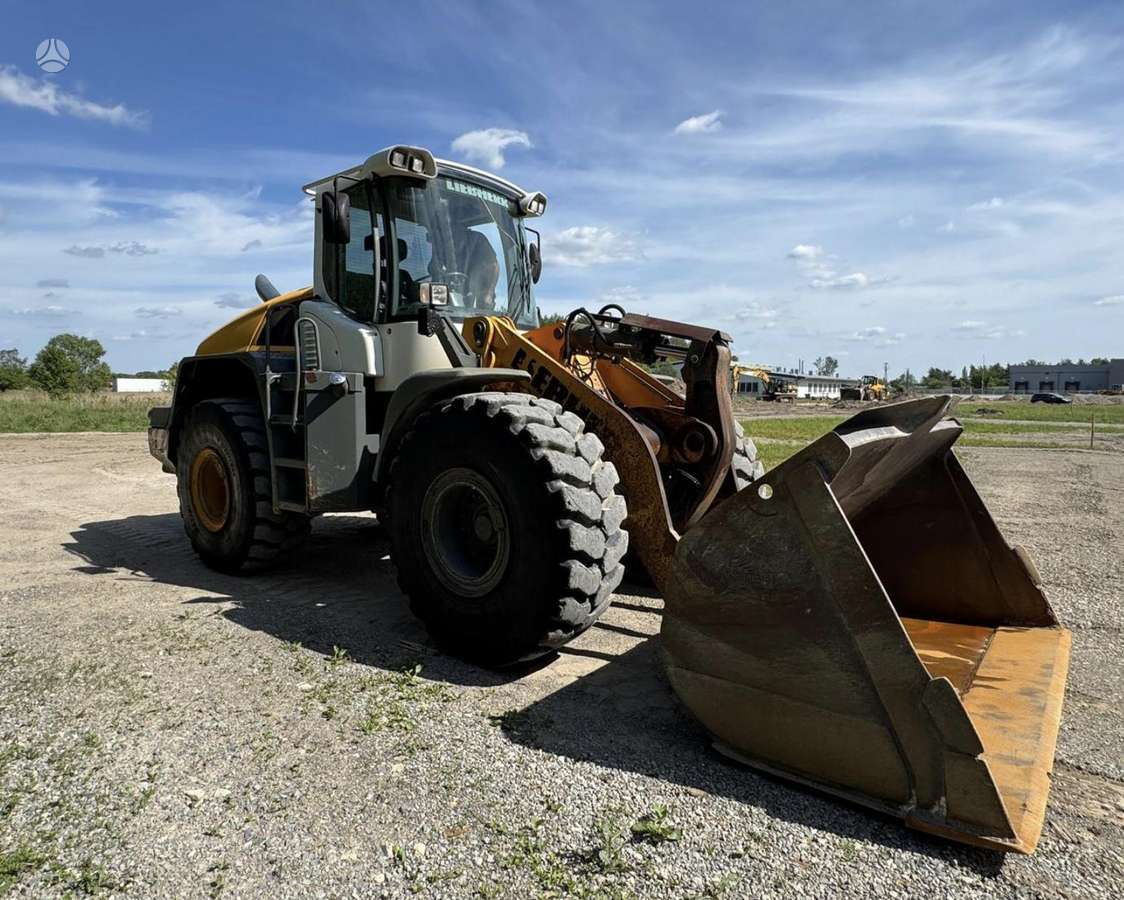Liebherr L556, frontal loader