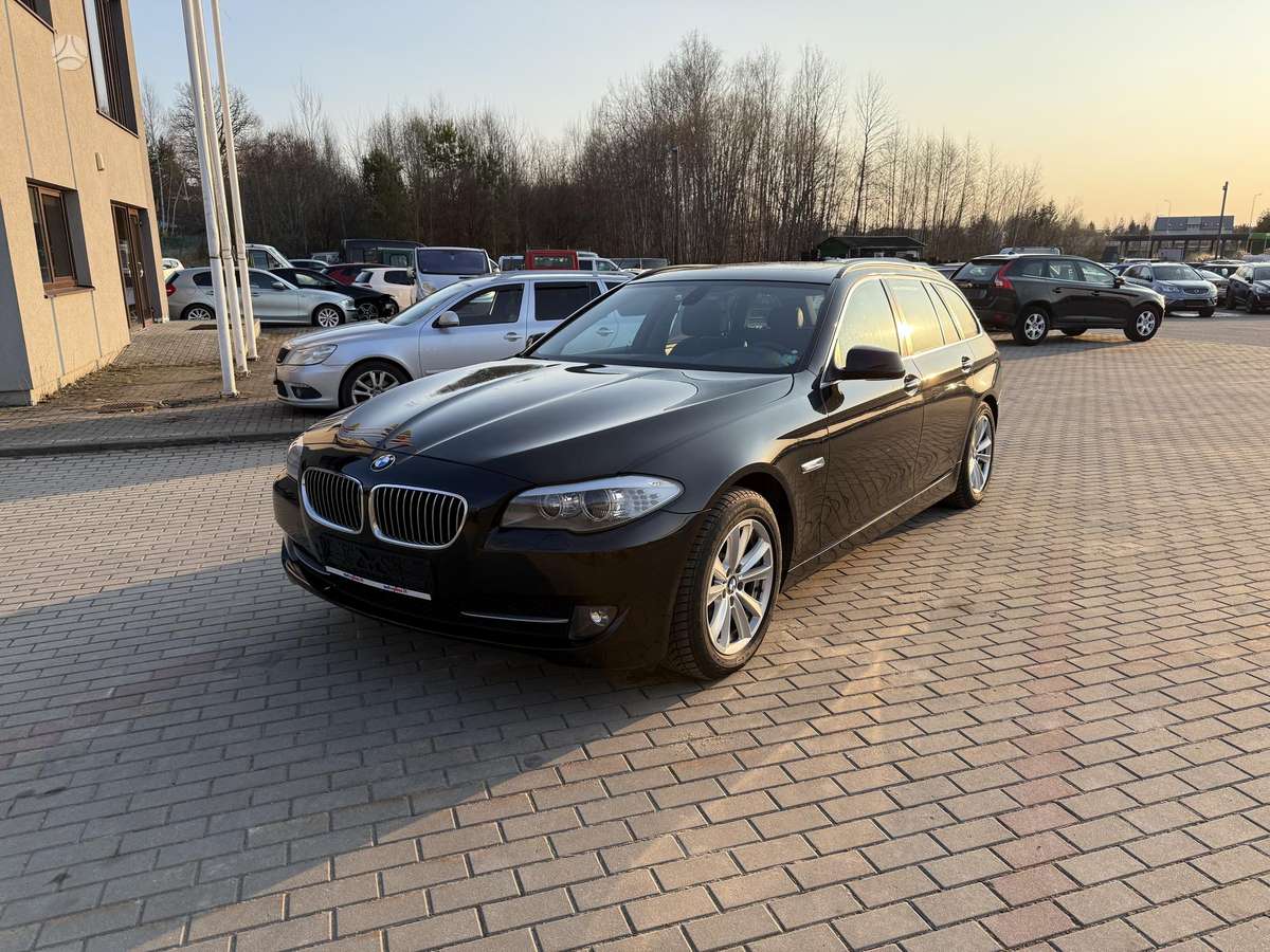 BMW 525, 3.0 l., Универсал