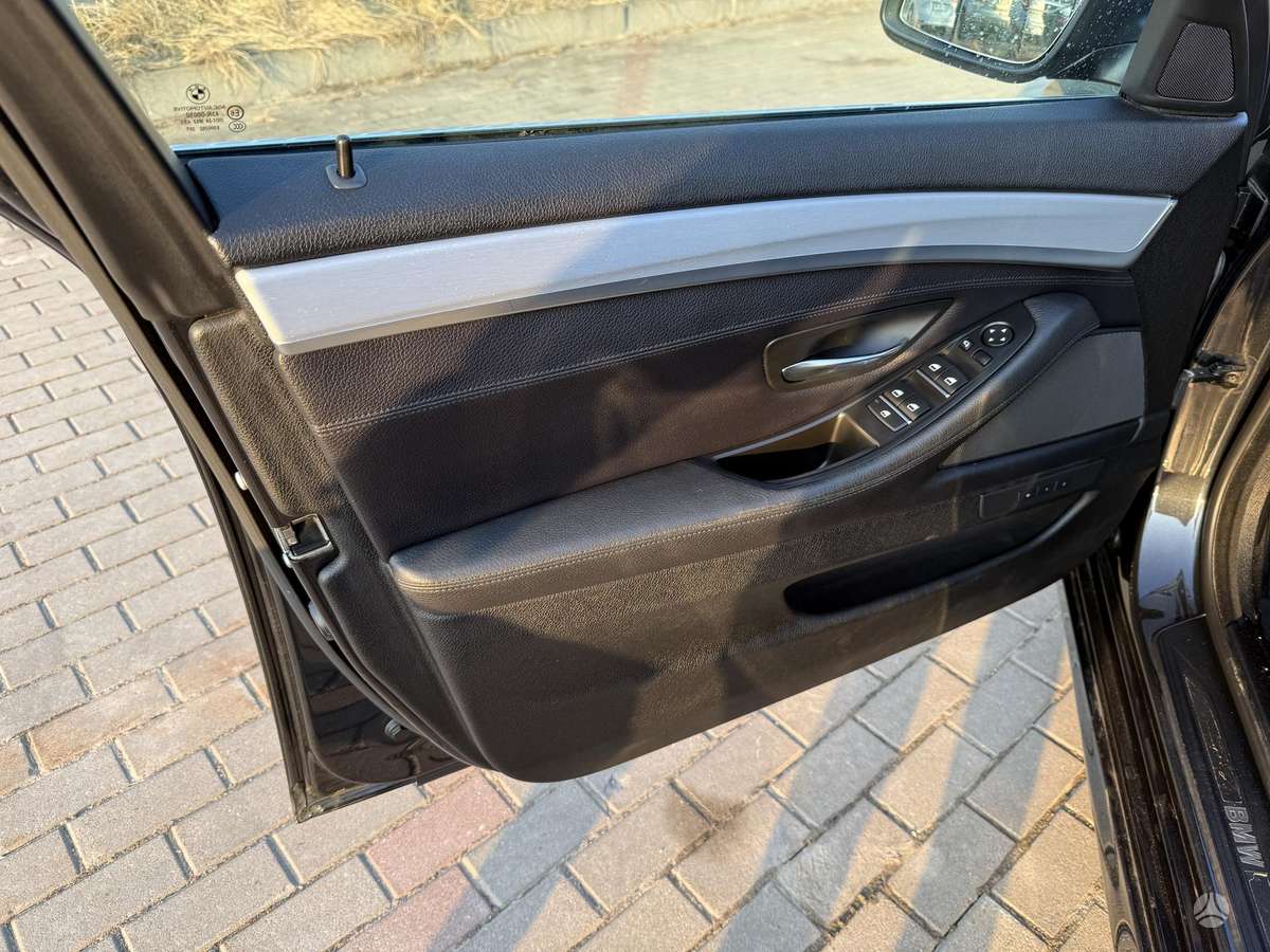 BMW 525, 3.0 l., Универсал