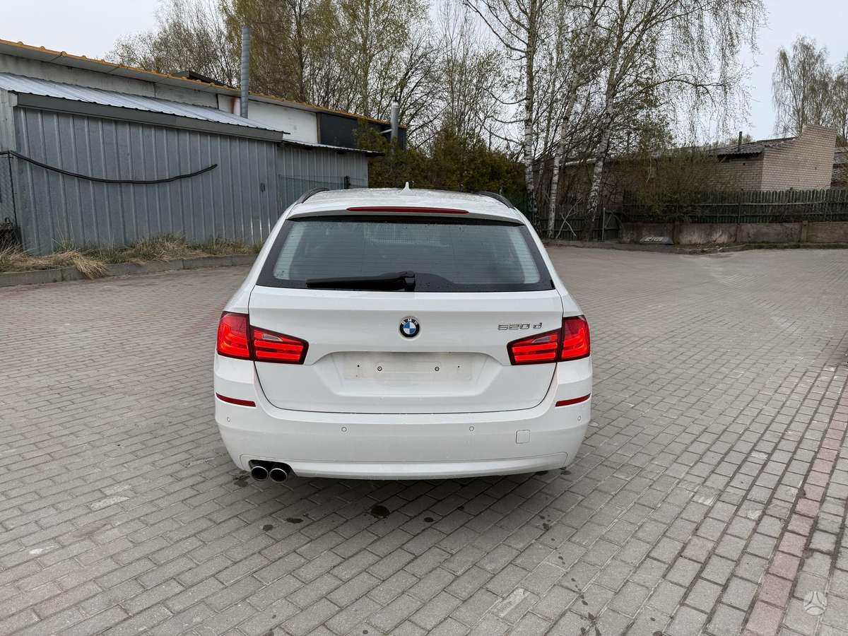 BMW 520, 2.0 l., universalas