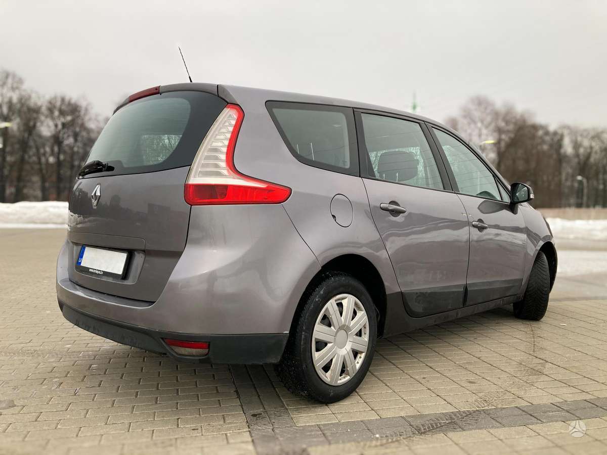 Renault Grand Scenic - 6