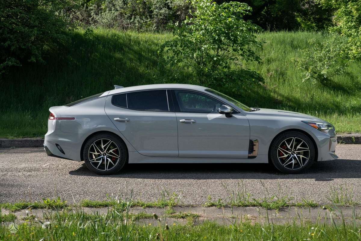 Kia Stinger, 2.5 l., Седан