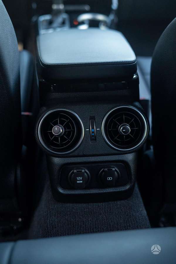 Kia Stinger, 2.5 l., Седан