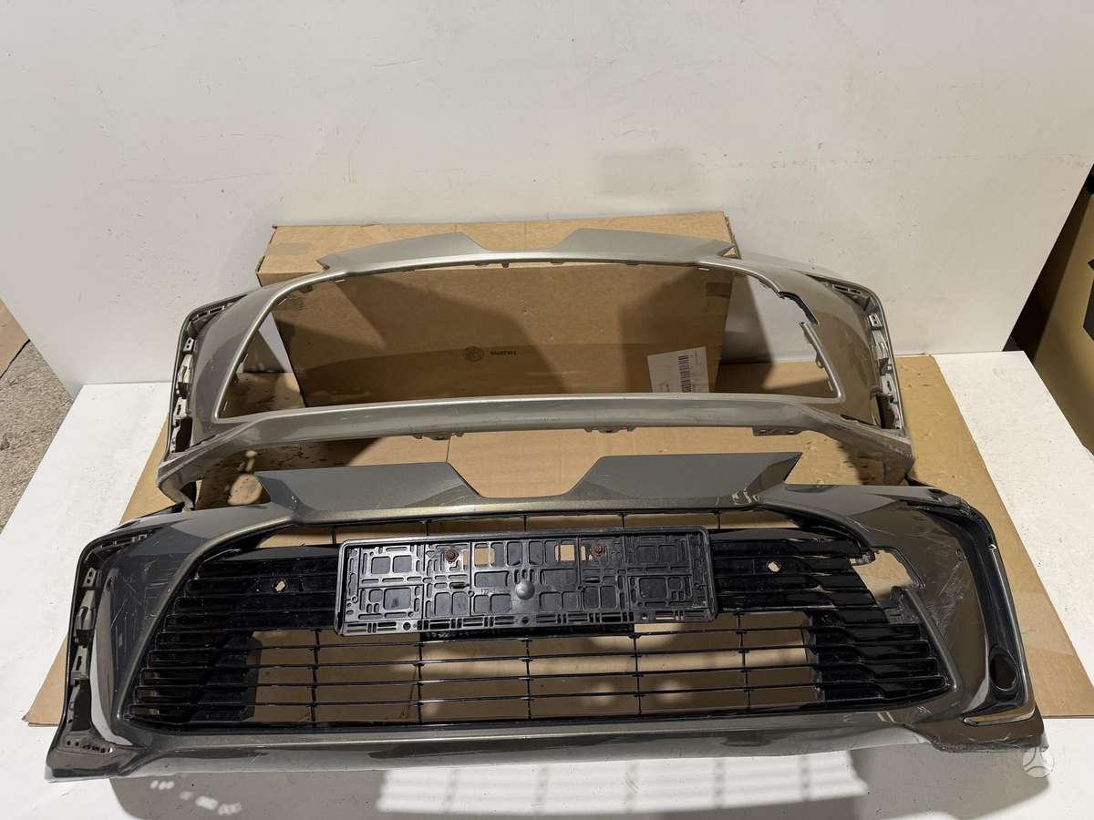 Toyota Corolla Bamperiai versiją sedanas