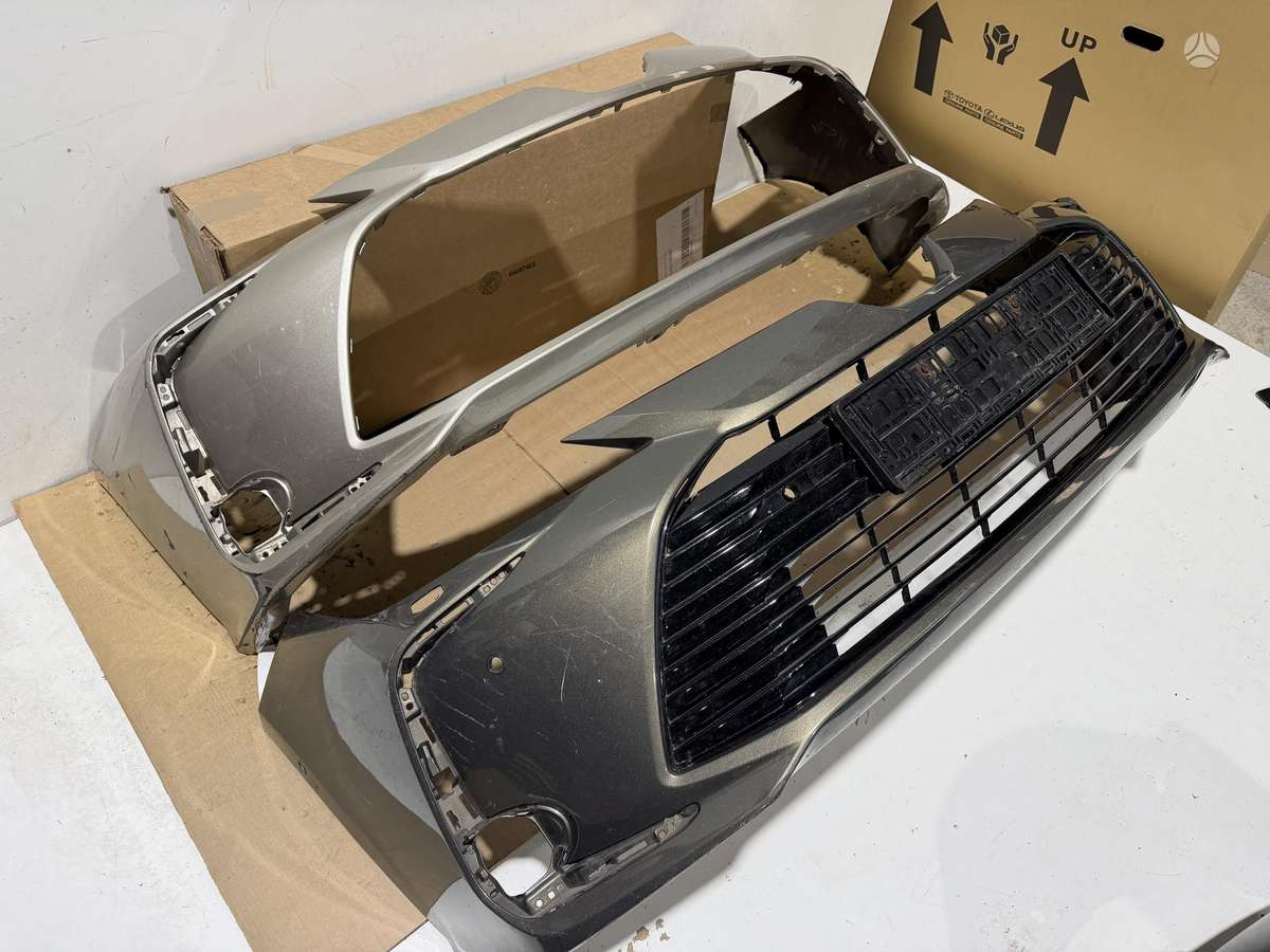 Toyota Corolla Bamperiai versiją sedanas