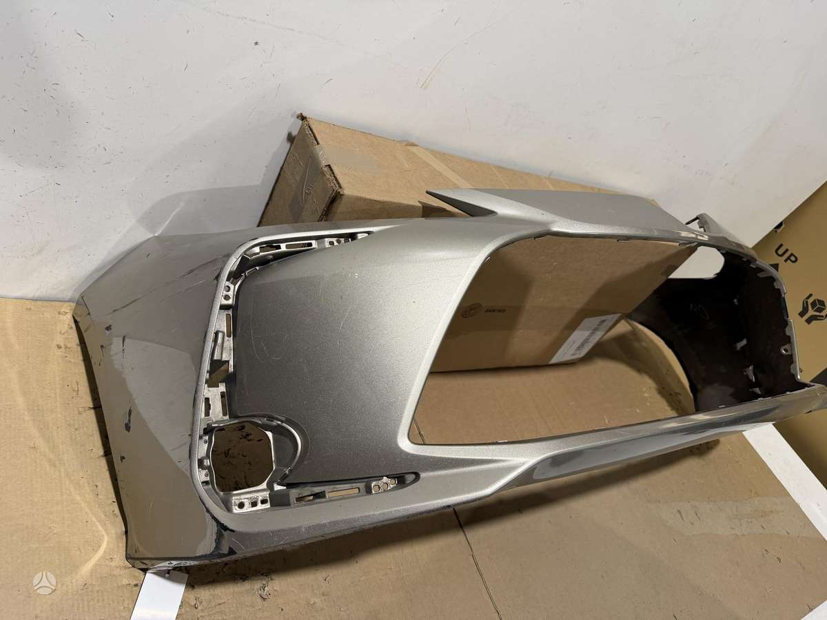 Toyota Corolla Bamperiai versiją sedanas