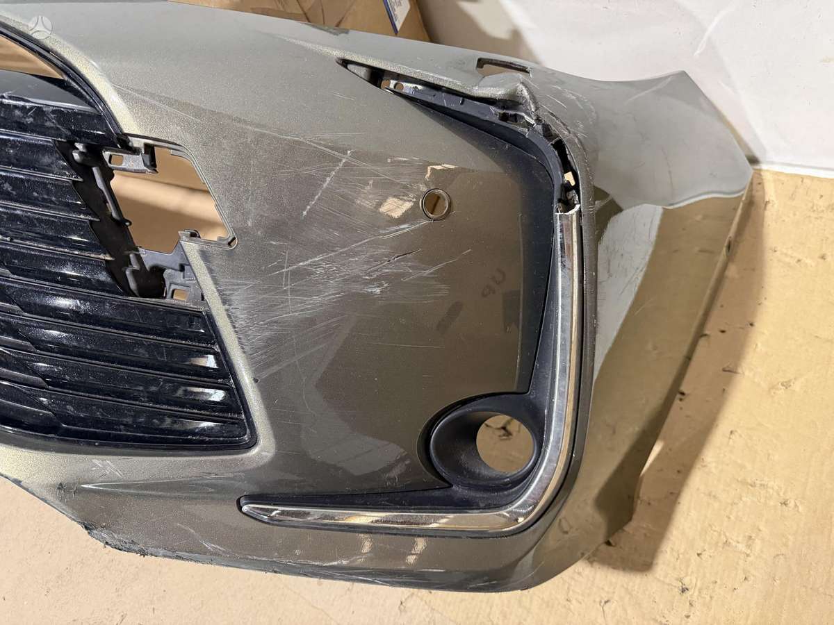 Toyota Corolla Bamperiai versiją sedanas
