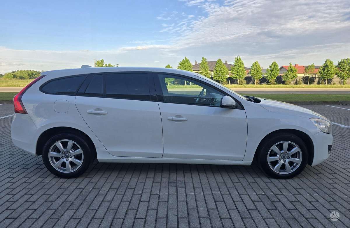 Volvo V60, 2.0 l., Универсал