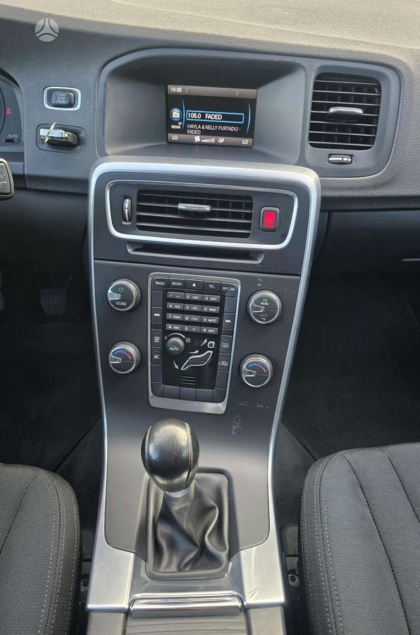 Volvo V60, 2.0 l., Универсал