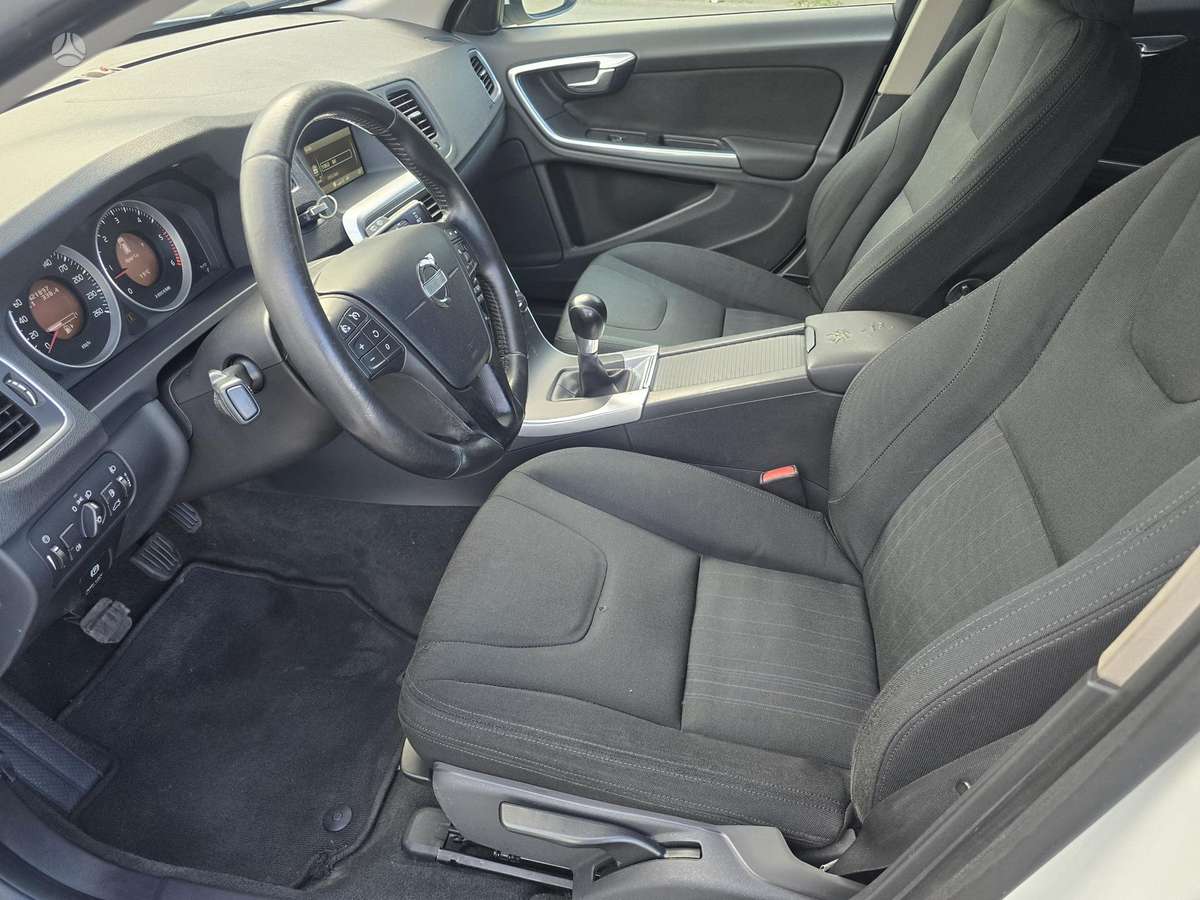 Volvo V60, 2.0 l., Универсал