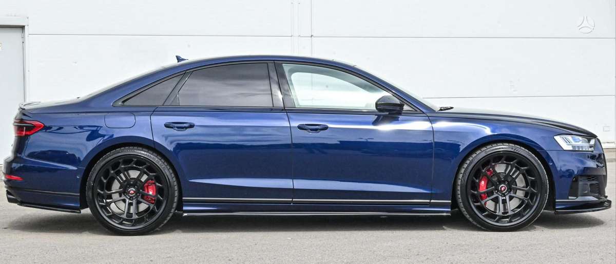 Audi S8, 4.0 l., sedanas