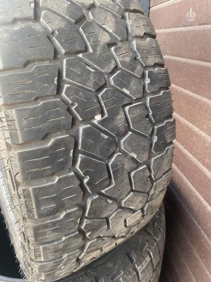 Falken, всесезонные 305/45 R22
