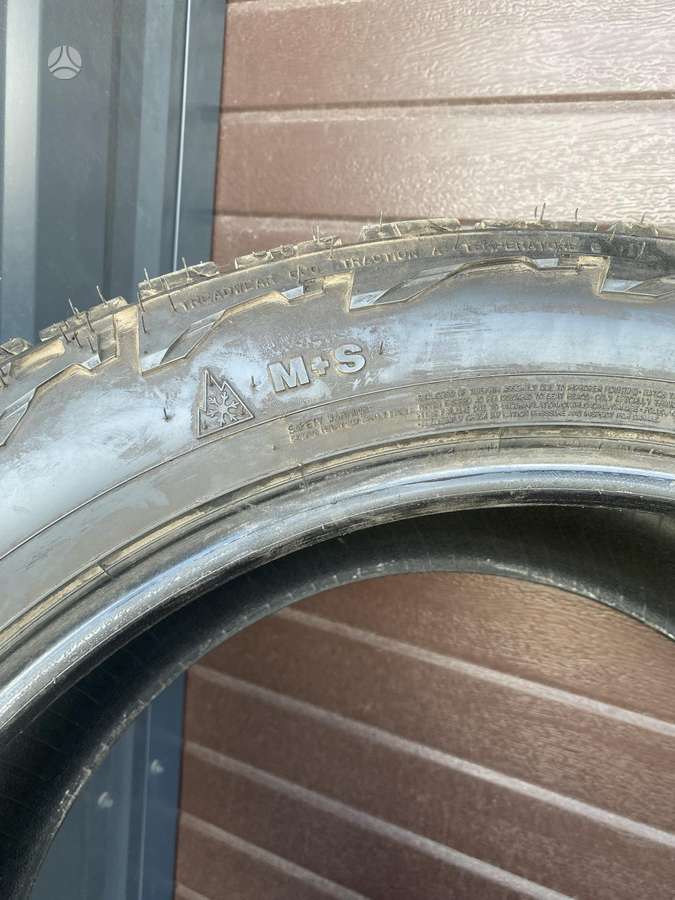 Falken, universalios 305/45 R22