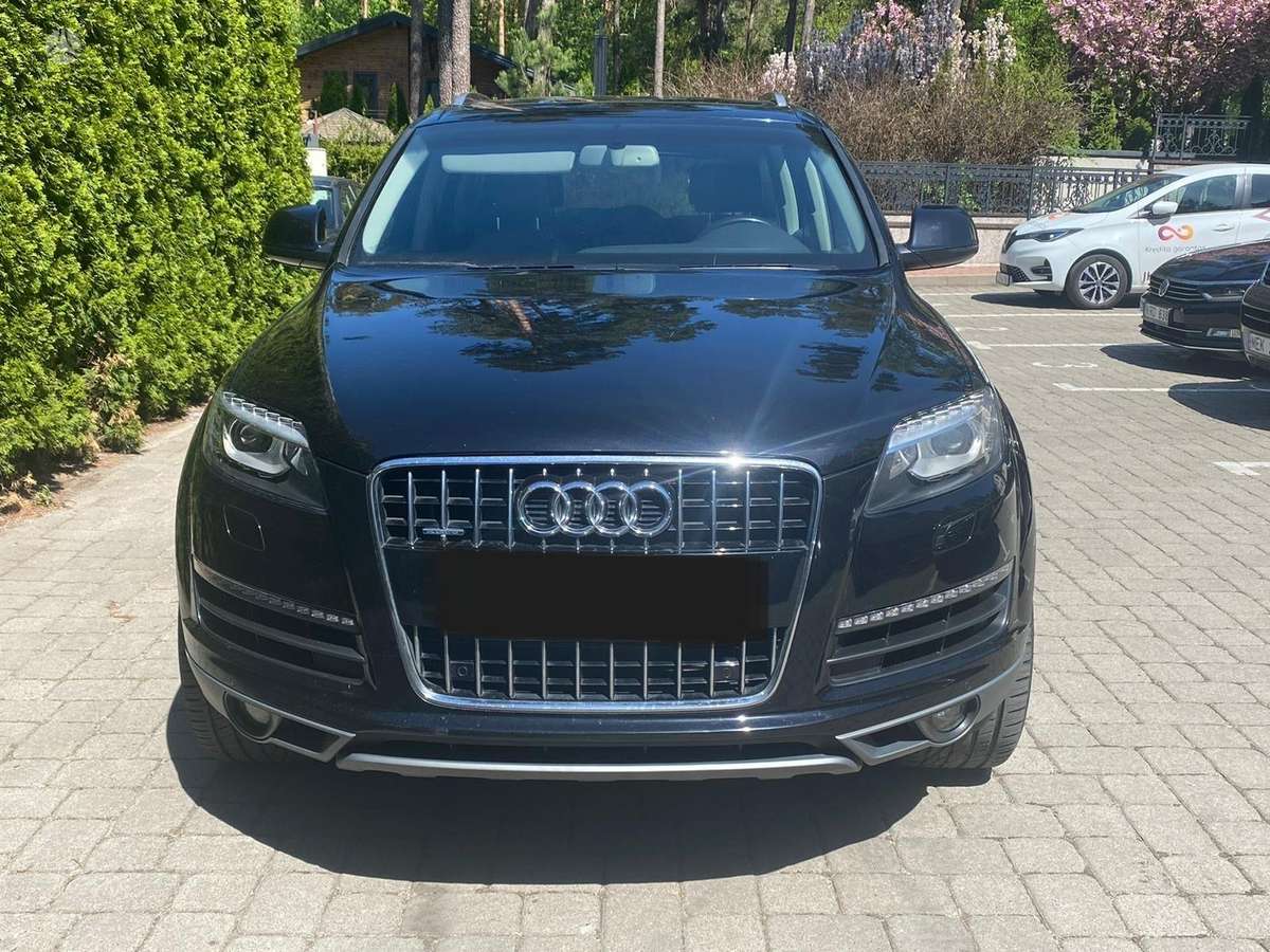 Audi Q7, 3.0 l., off-road / crossover