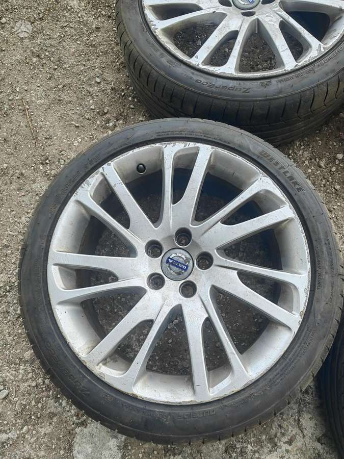 Volvo, lengvojo lydinio, R18