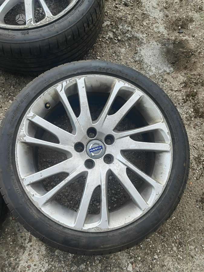 Volvo, lengvojo lydinio, R18