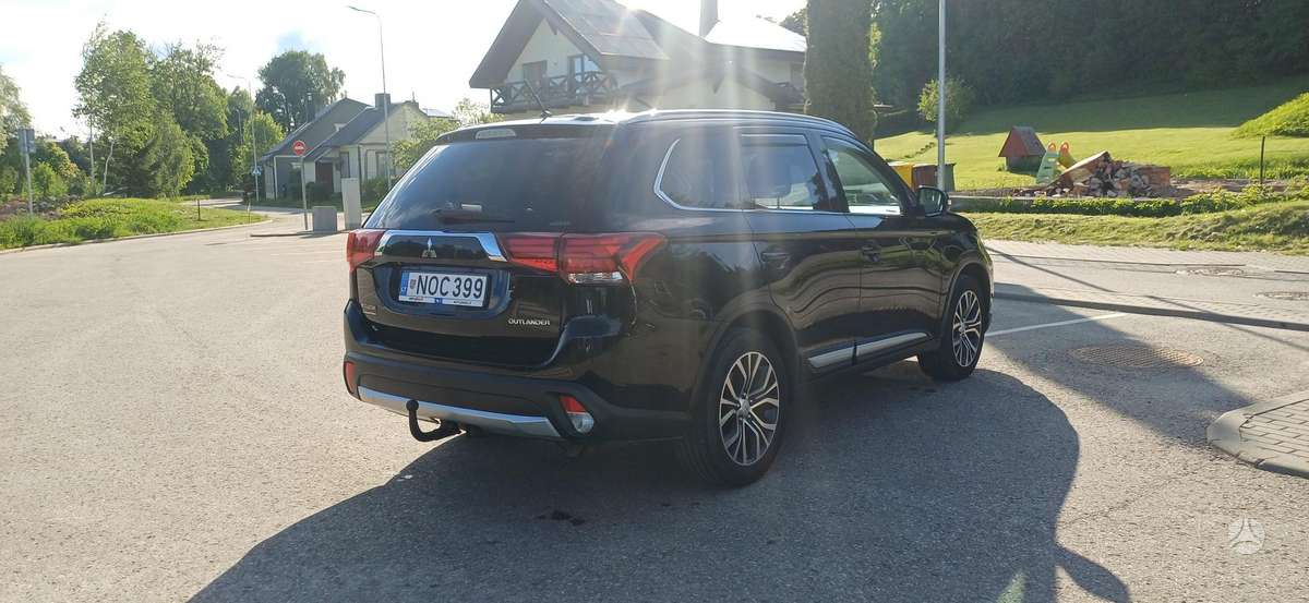 Mitsubishi Outlander, 2.0 l., Минивэн