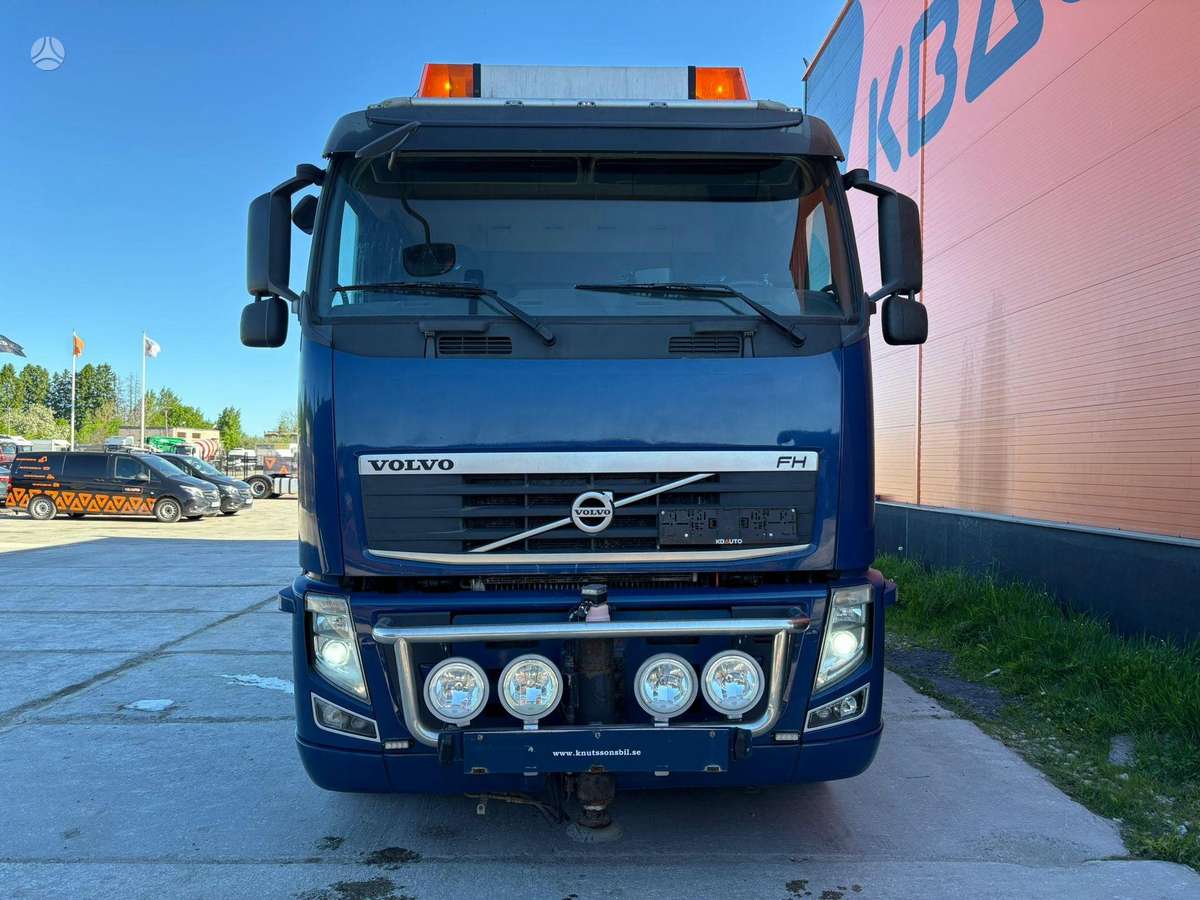 Volvo FH500 8x2, crane trucks