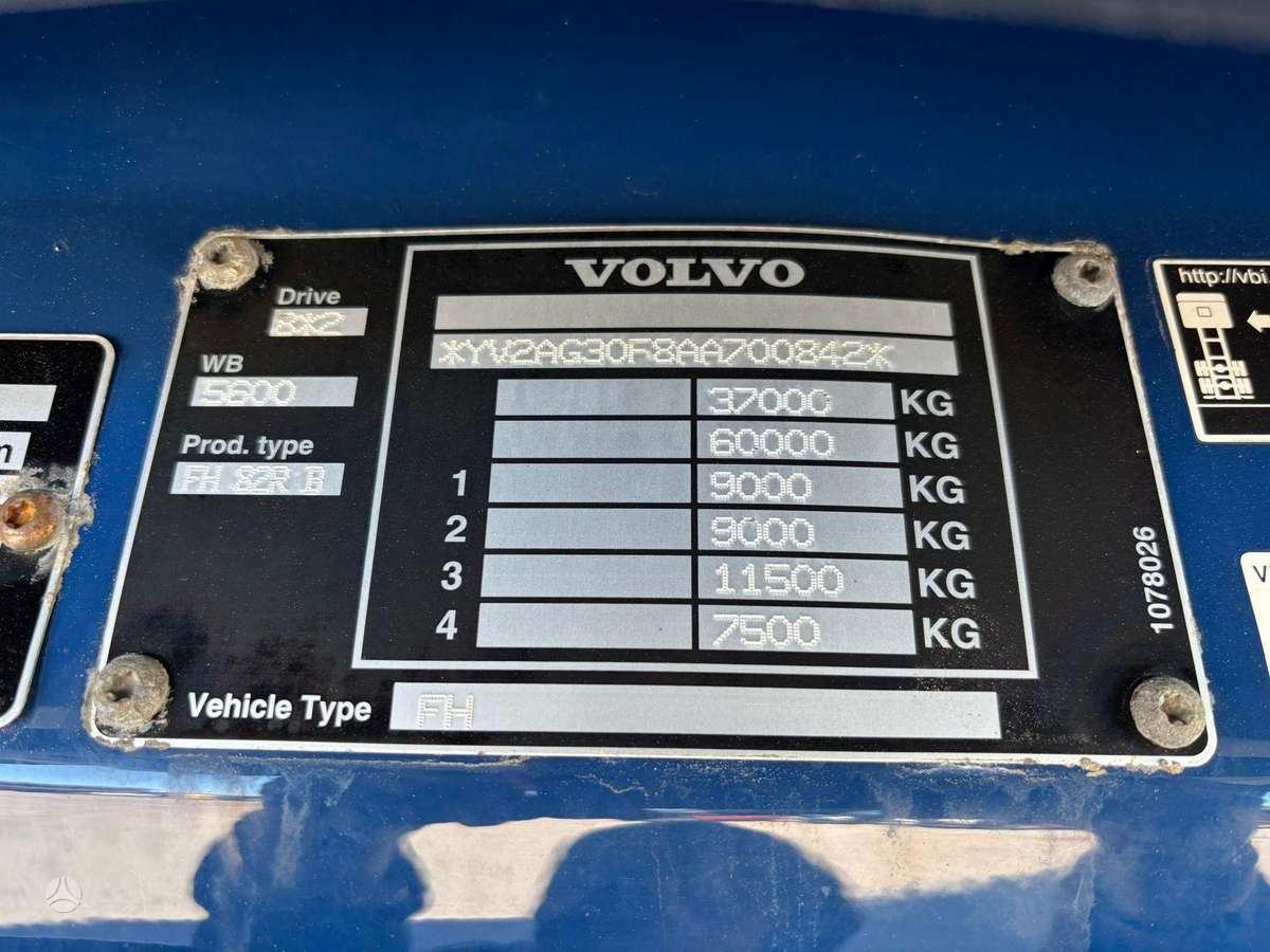 Volvo FH500 8x2, crane trucks