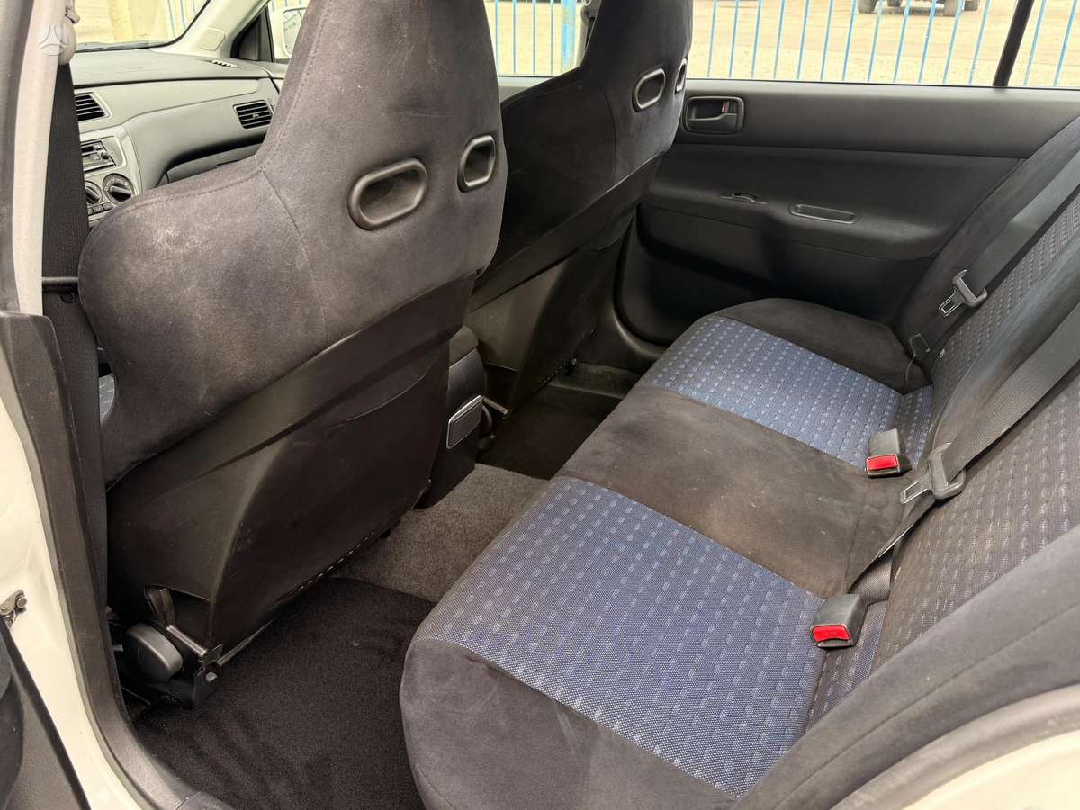 Mitsubishi Lancer Evolution, 2.0 l., saloon / sedan