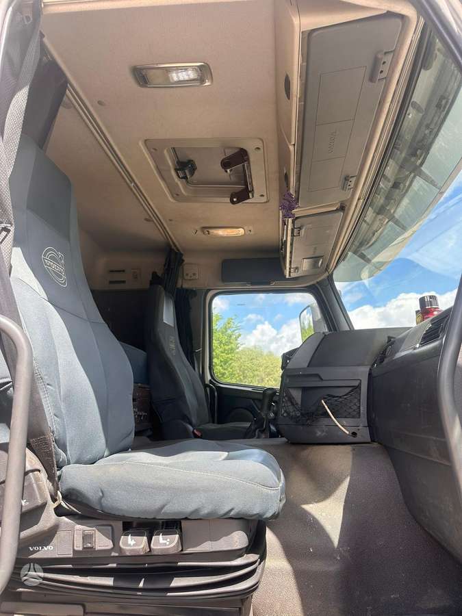 Volvo FM410, manual, шасси