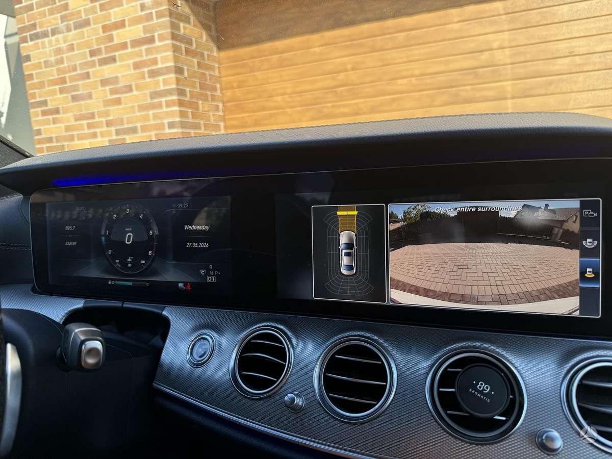 Mercedes-Benz E220, 2.2 l., Седан