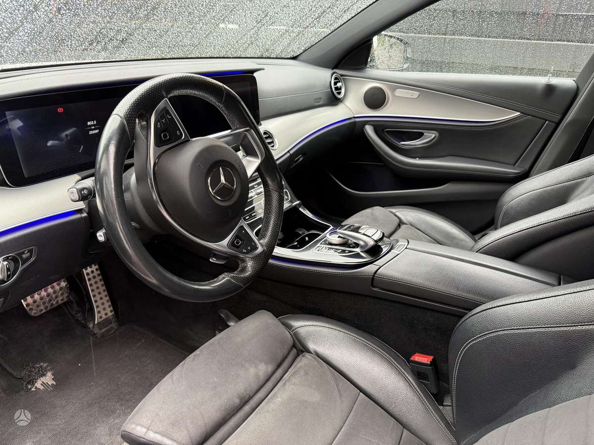Mercedes-Benz E220, 2.2 l., Седан