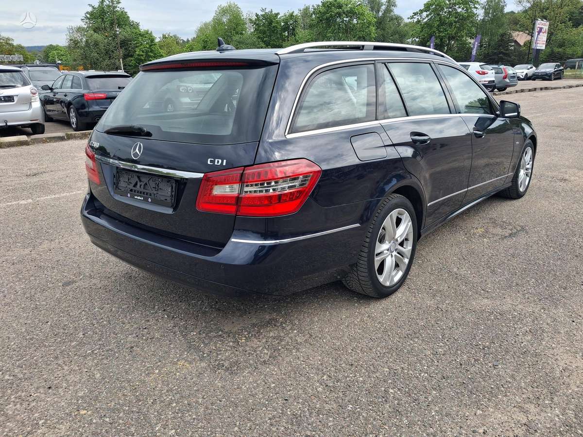 Mercedes-Benz E200, 2.2 l., Универсал