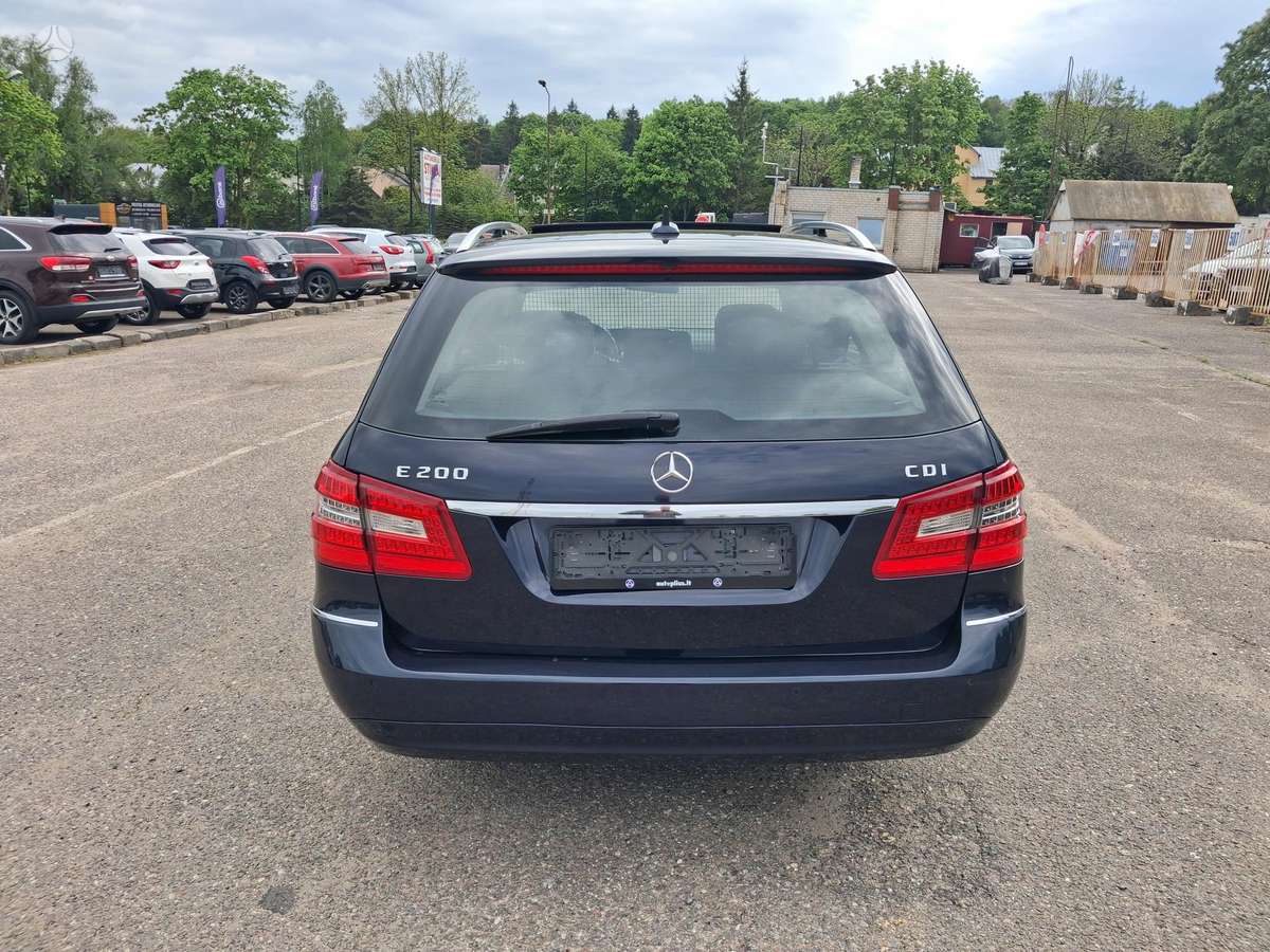 Mercedes-Benz E200, 2.2 l., Универсал