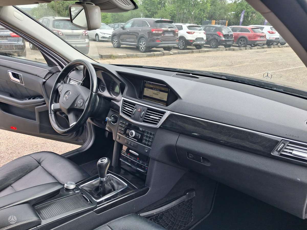 Mercedes-Benz E200, 2.2 l., Универсал
