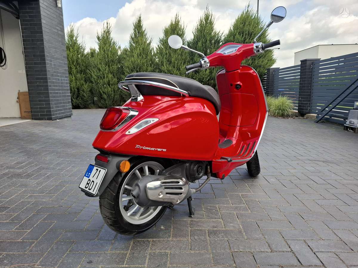 Piaggio Vespa 49cc, мотороллеры / мопеды
